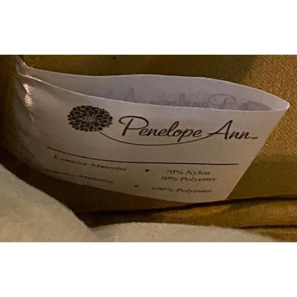 Penelope Ann Golden Topaz Padded Tablet Cover NWOT